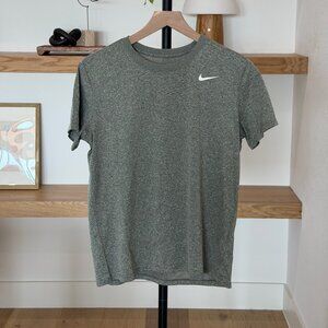 Nike Dri-Fit T Shirt - Cargo Khaki - M
